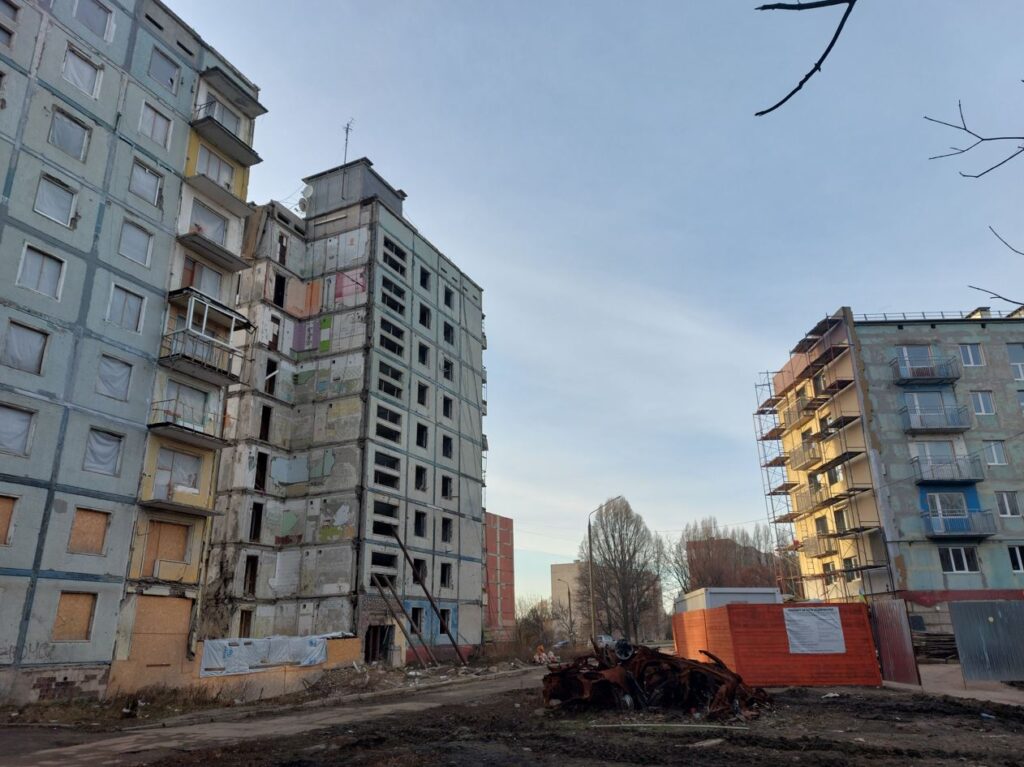 У Запоріжжі в частково зруйнованому будинку на Зестафонській вже завершили ремонти квартир