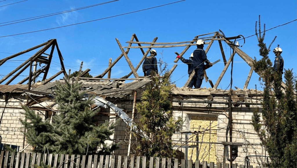 У Запоріжжі ліквідовують наслідки нічної атаки ворожими безпілотниками, – ФОТО