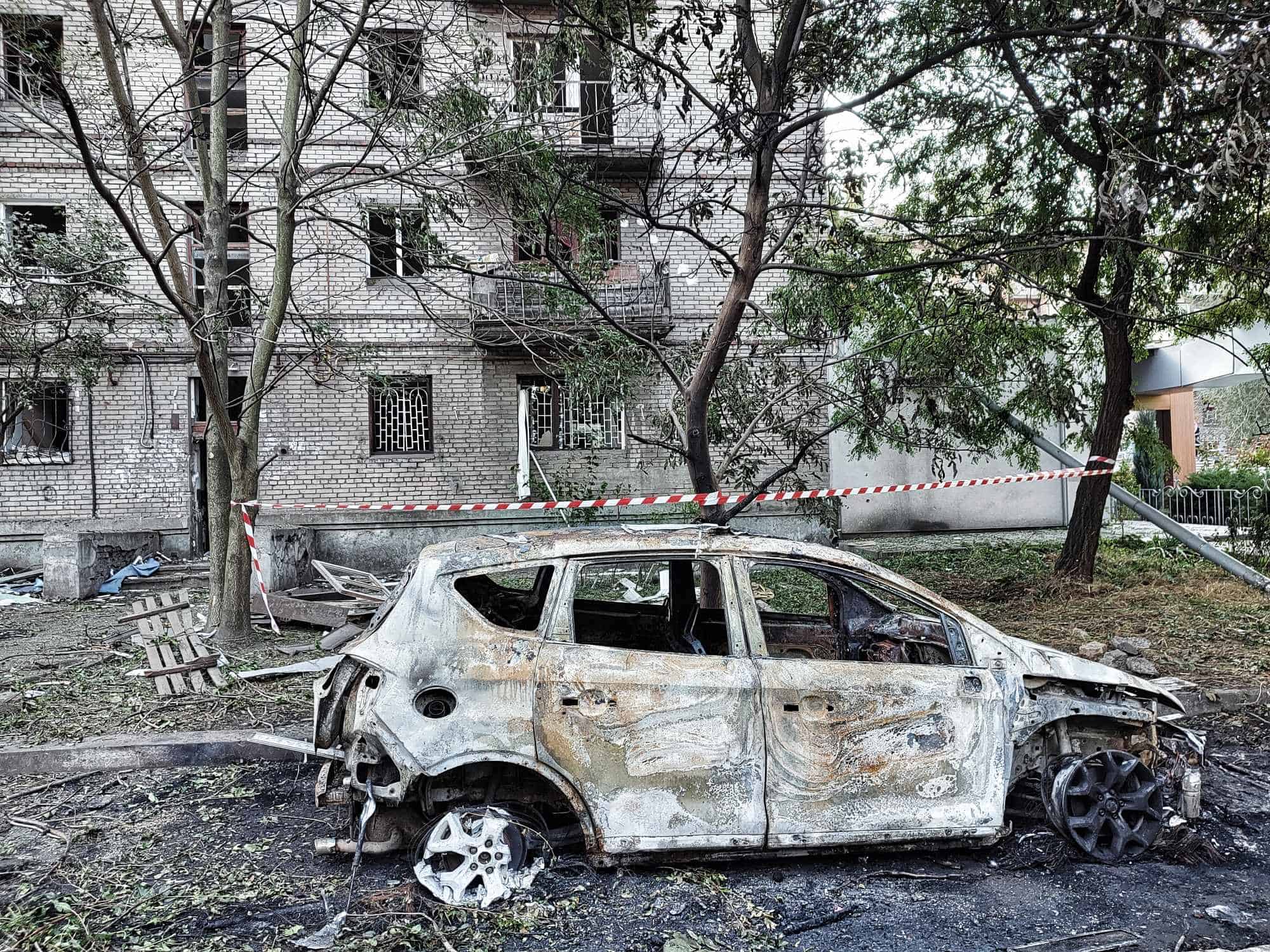 Кількість постраждалих внаслідок нічного удару по Запоріжжю зросла до 22 людей. ФОТО