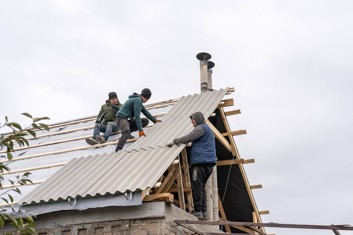 Майже 1200 пошкоджених будинків у Запоріжжі планують відновити до кінця 2024 року