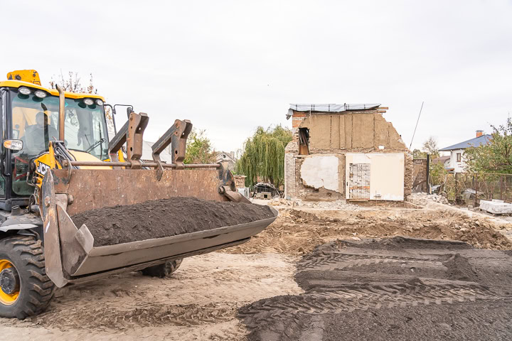 Майже 1200 пошкоджених будинків у Запоріжжі планують відновити до кінця 2024 року