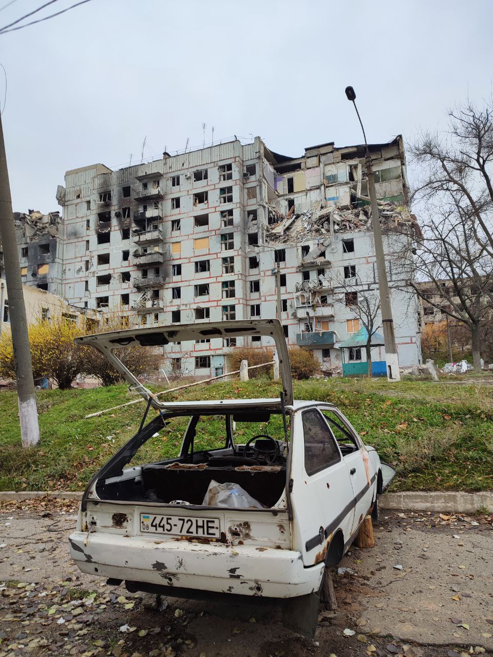 Атакують дронами й авіабомбами: у Степногірську значно почастішали російські обстріли