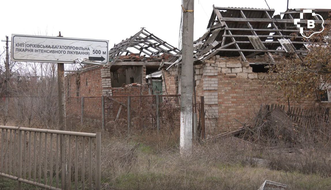 Як жителі Оріхова й Малої Токмачки втретє зустрічатимуть Новий рік під обстрілами. ФОТОРЕПОРТАЖ