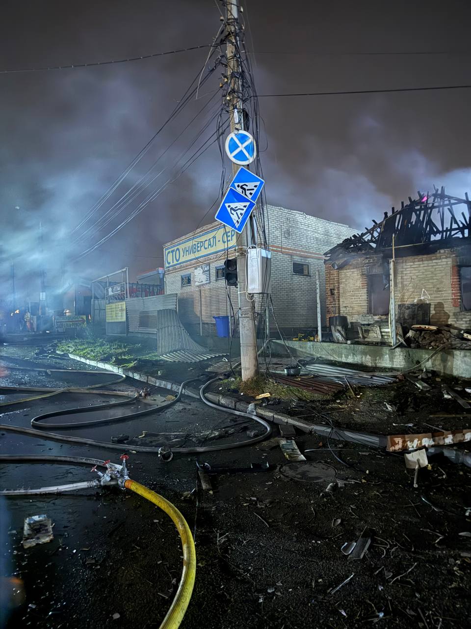 «20 ракет та снарядів прилетіло поруч, а остання – поцілила в нас»: як у Запоріжжі пошкоджене обстрілами СТО відновлює роботу