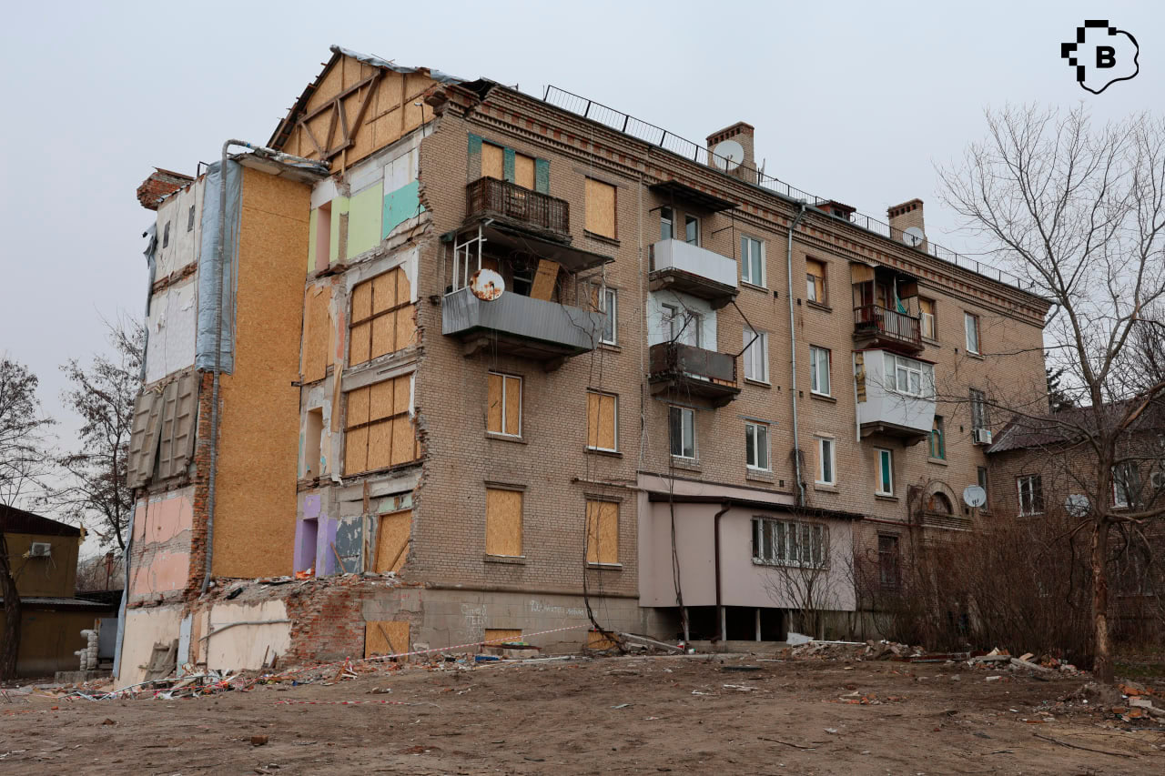 У Запоріжжі відбудують багатоповерхівку, яку зруйнував КАБ у листопаді 2024 року, – ФОТО