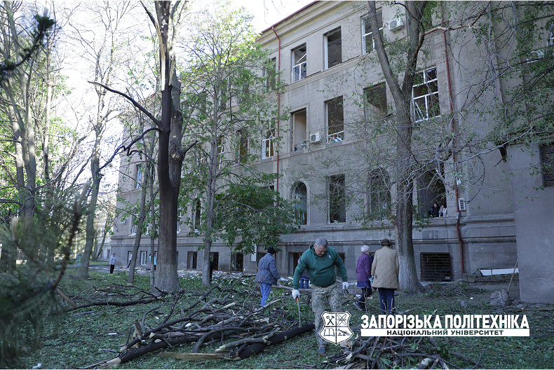 Збитки на понад сотню млн гривень: як ЗНУ та Запорізька політехніка оговтувались від прильотів