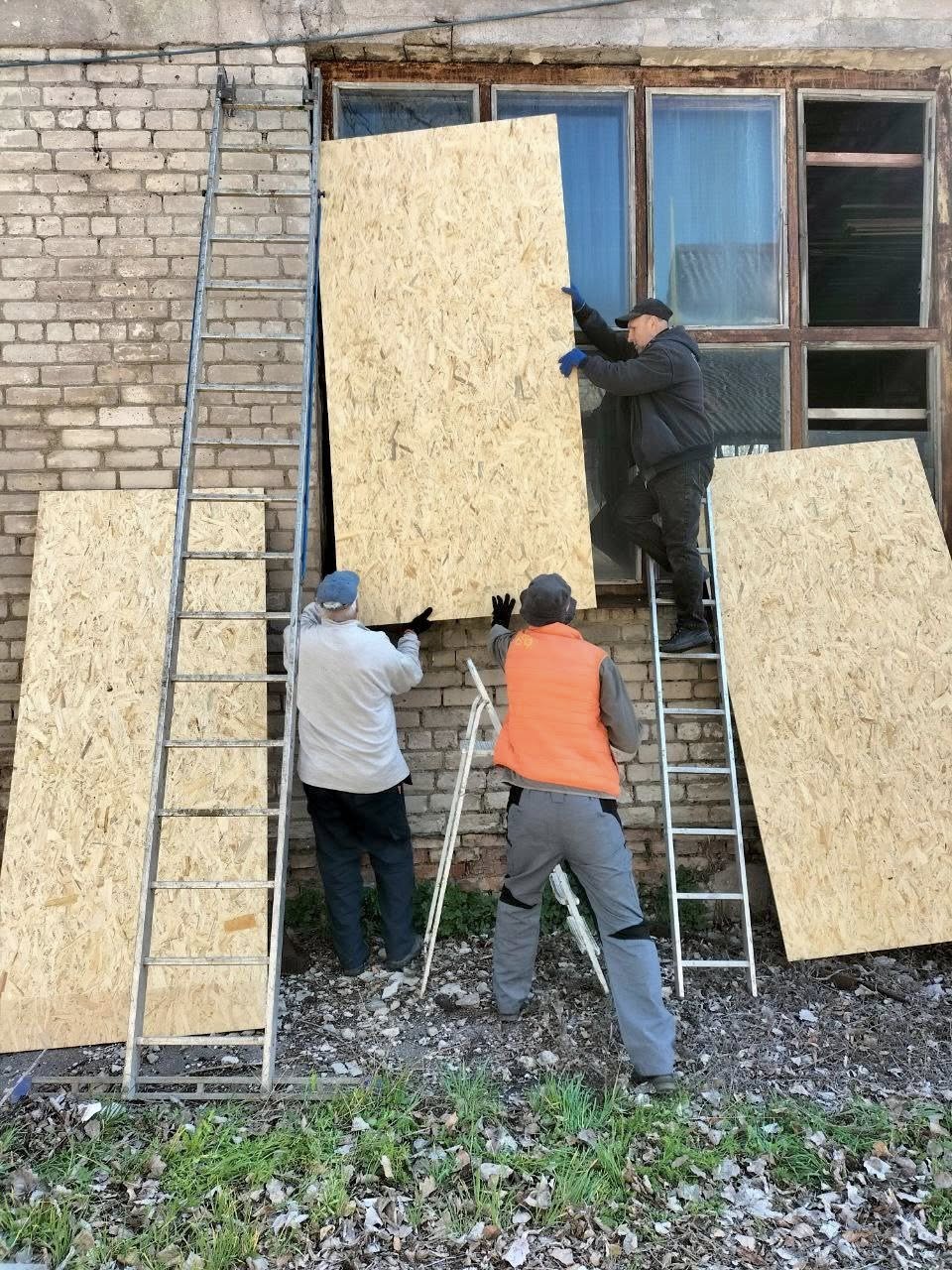 «Армія відновлення» на Запоріжжі: як програма підтримує безробітних та волонтерів у громадах