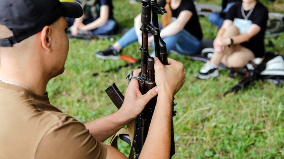 У Запоріжжі пройдуть тренінги з домедичної допомоги, вогневої підготовки та для родин звільнених з полону