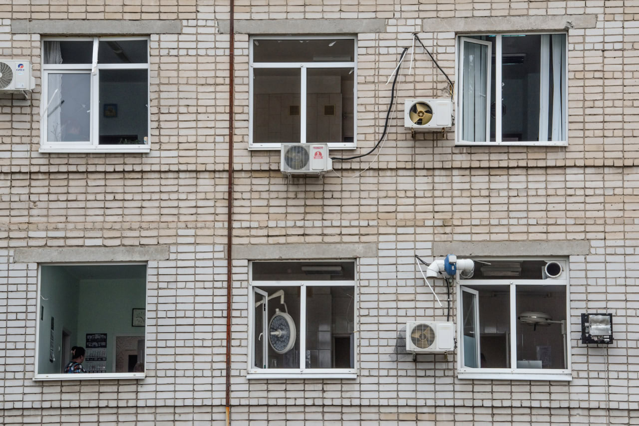 Мільйони збитків: від авіаобстрілу Запоріжжя постраждала клініка медичного університету. ФОТО