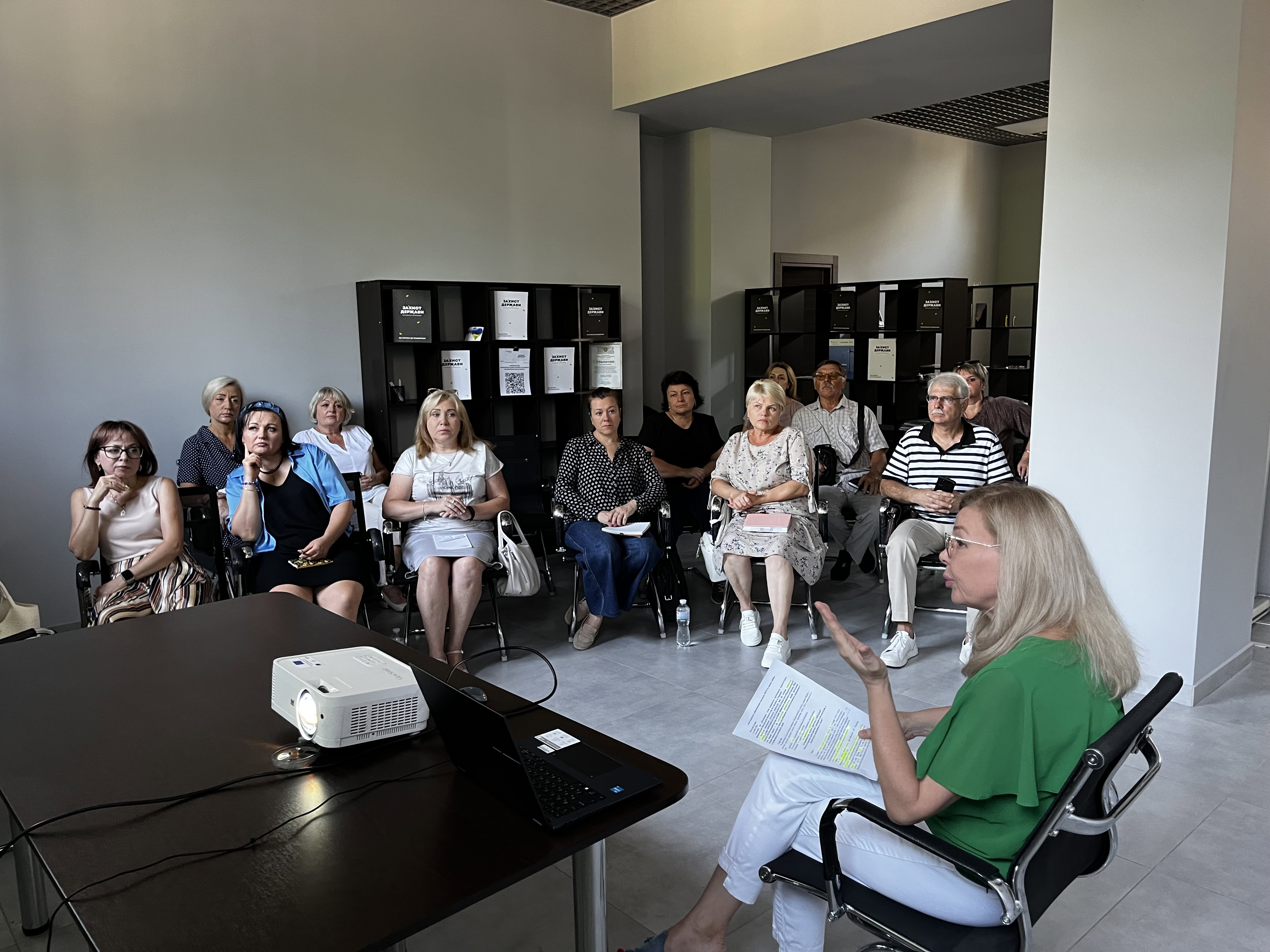 Запорізька громадська організація ініціює підтримку вчителів прифронтових громад: напрацювання вже передали до Міністерства освіти і науки