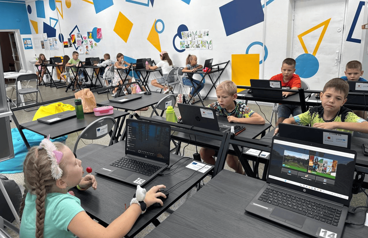 Для пацієнтів дитячої лікарні в Запоріжжі запрацював Цифровий освітній центр. ФОТО