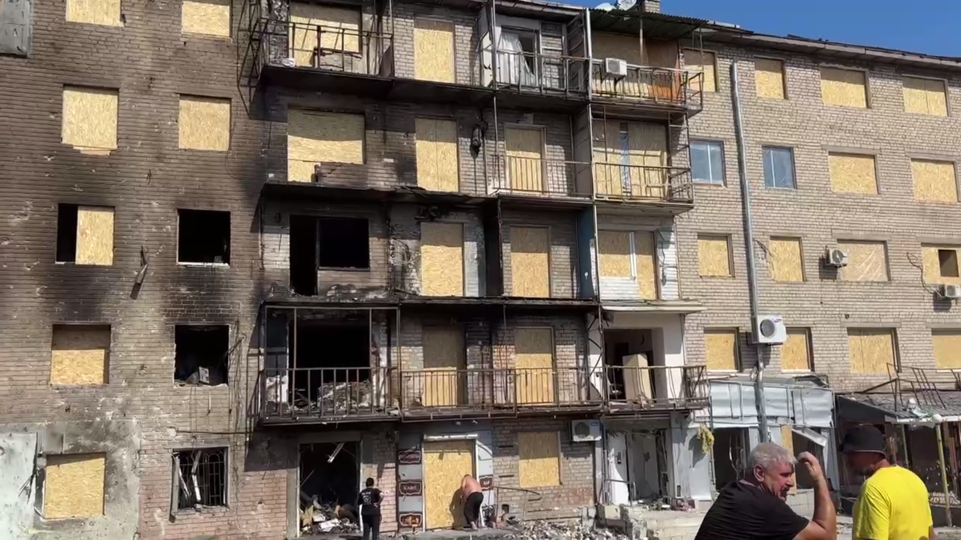 Втретє постраждали від обстрілу: у Запоріжжі пошкоджено 350 будинків через комбіновану атаку