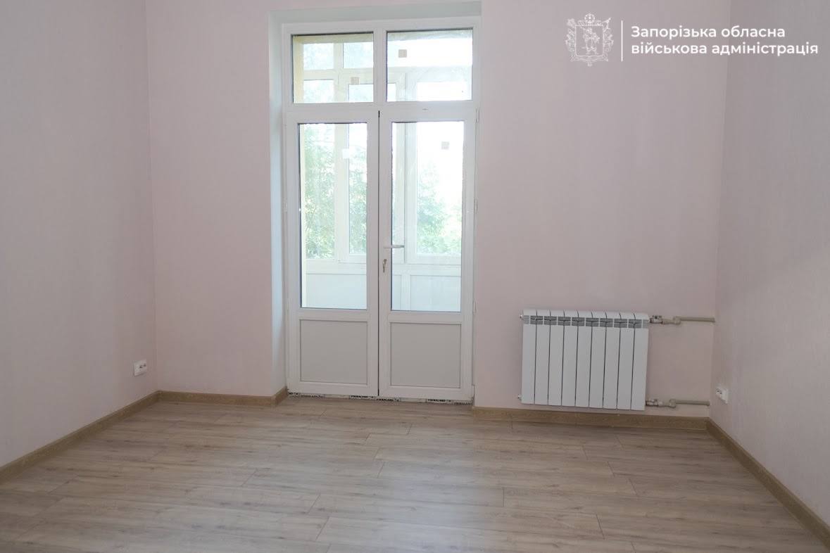 У Запоріжжі завершили відбудову будинку на Сталеварів, 16. ФОТО