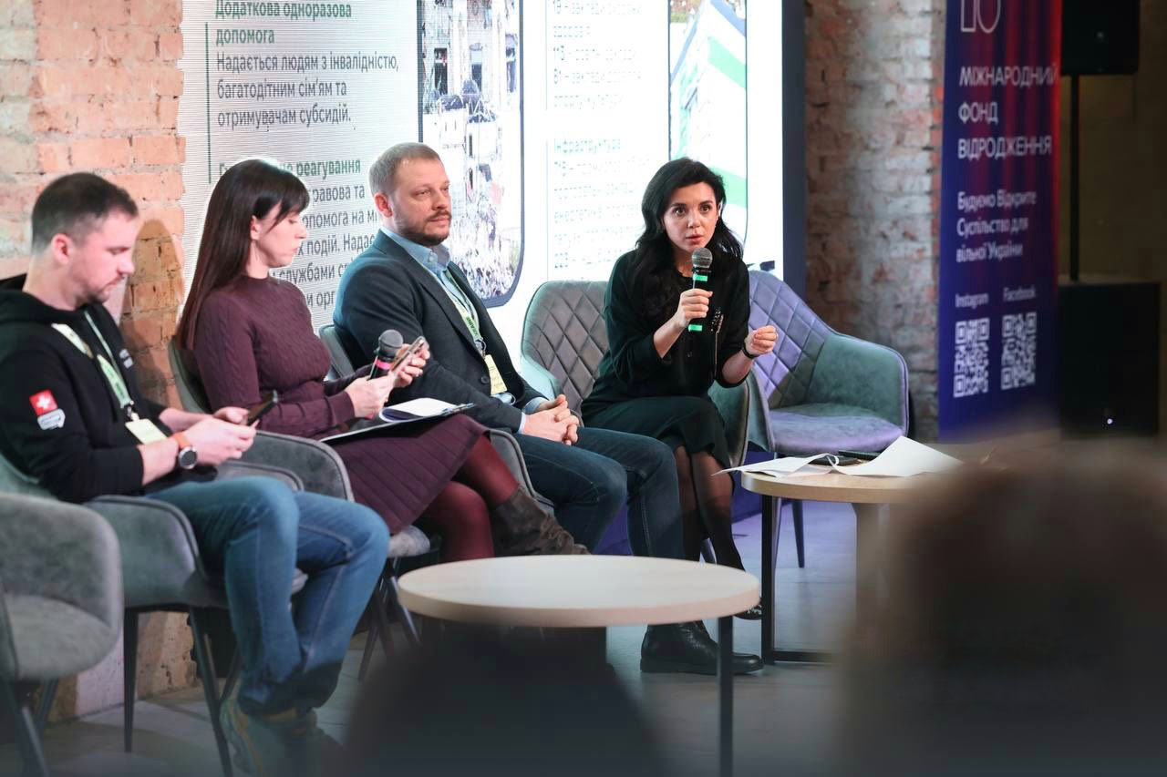 Відновлення Запоріжжя, захист Херсона й цифровізація Миколаєва: як живуть і над чим сьогодні працюють прифронтові міста