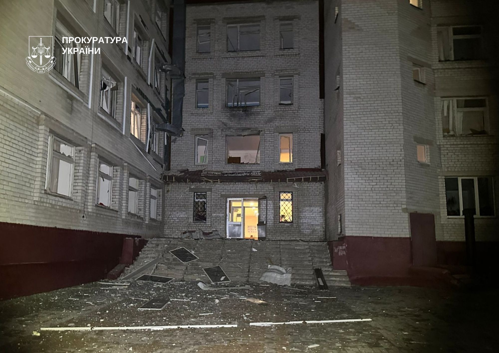 У Запоріжжі через російський удар пошкоджений заклад освіти. ФОТО