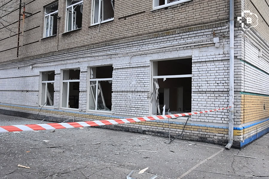 Освіта під обстрілами: російська авіабомба вдарила біля школи в Запоріжжі. ФОТОРЕПОРТАЖ