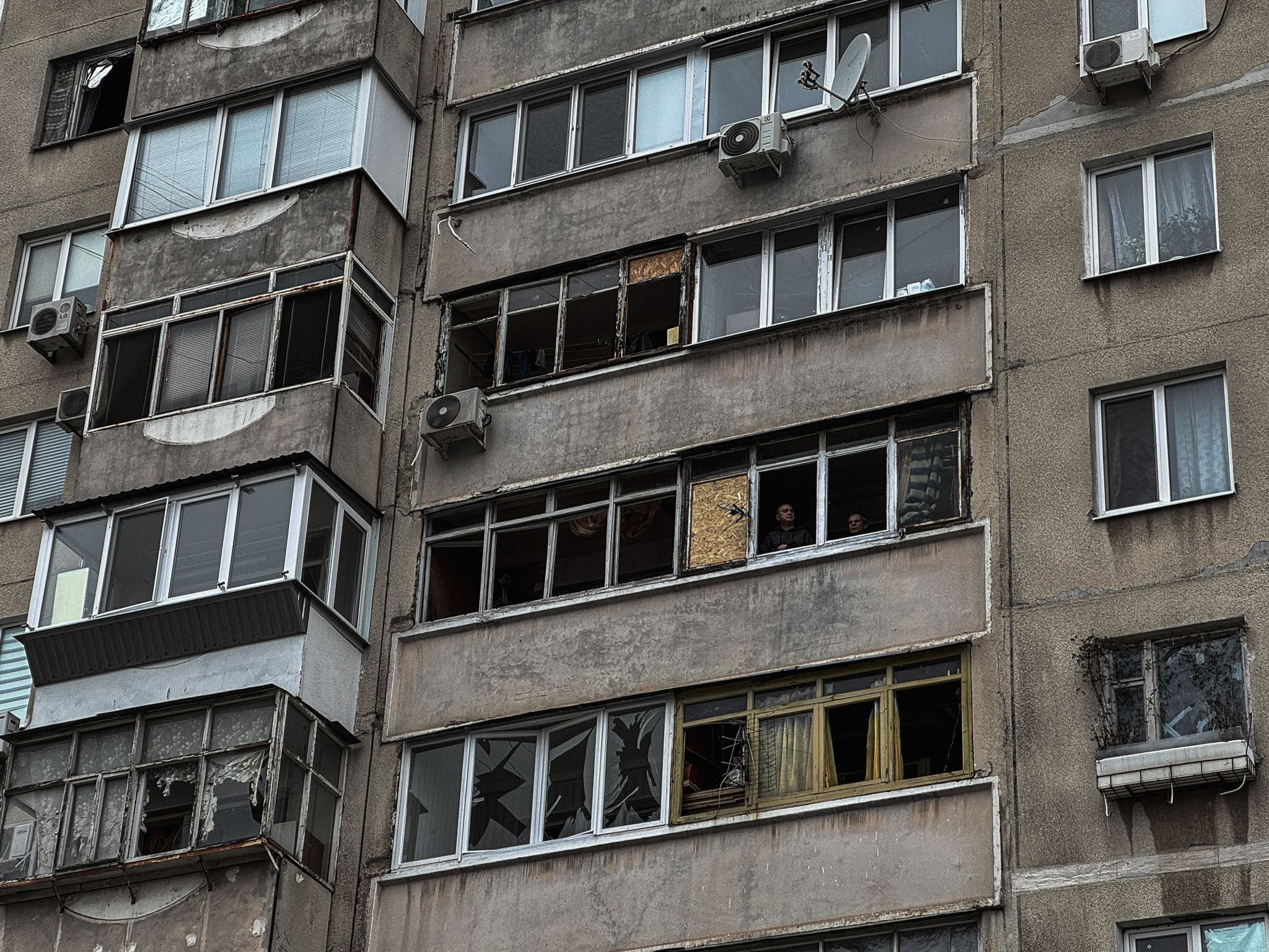 Масштаби руйнувань у Запоріжжі зросли вп’ятеро за останні роки: як місто усуває наслідки обстрілів. ФОТО