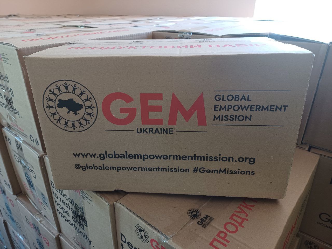 Благодійники передали тисячу продовольчих наборів жителям Павлівської громади