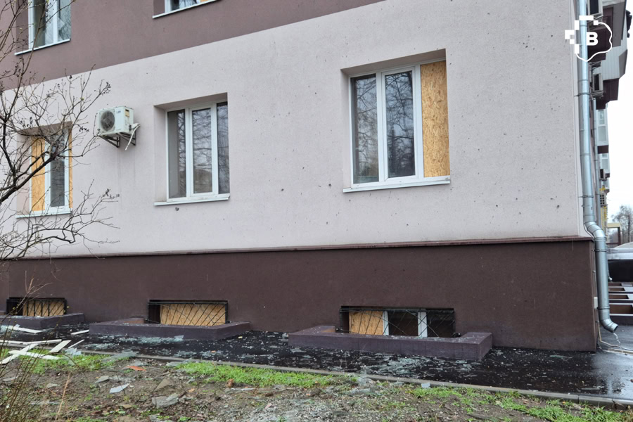 Відбудова по колу: як у Запоріжжі відновлюють будинки, що тричі зазнали обстрілів. ФОТО