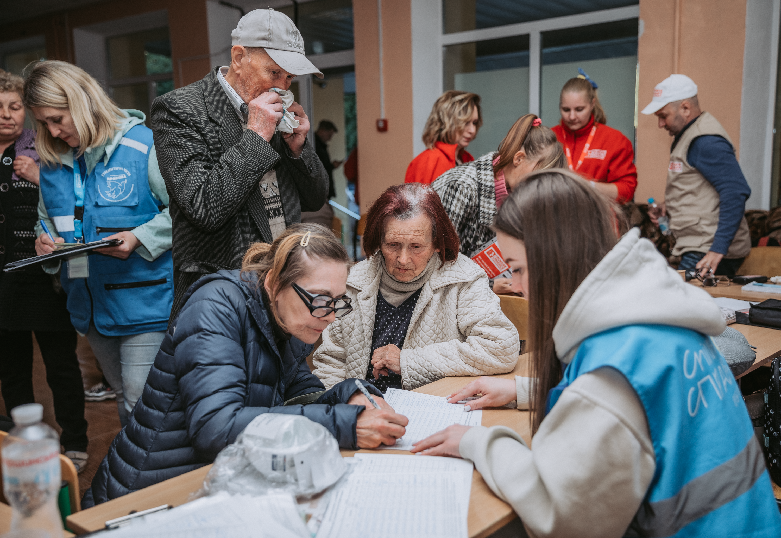 Координують, евакуюють, поселяють: як «Координаційний гуманітарний центр» працює для ВПО на Запоріжжі