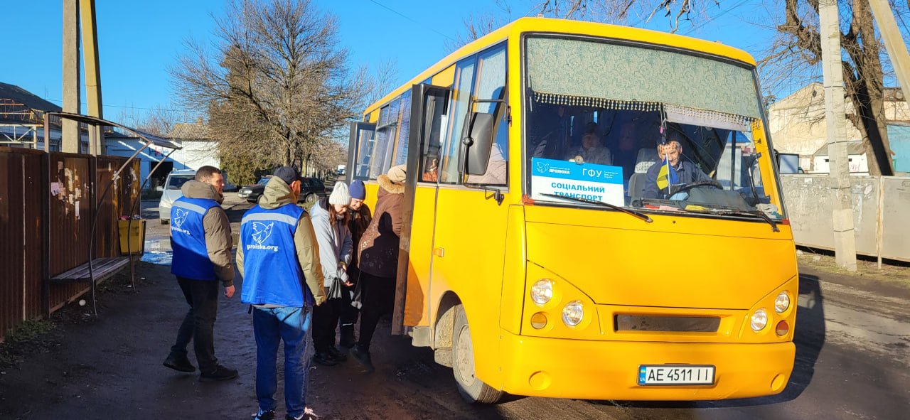 Безкоштовні соціальні автобуси курсуватимуть у Павлівській громаді: маршрути та графік руху