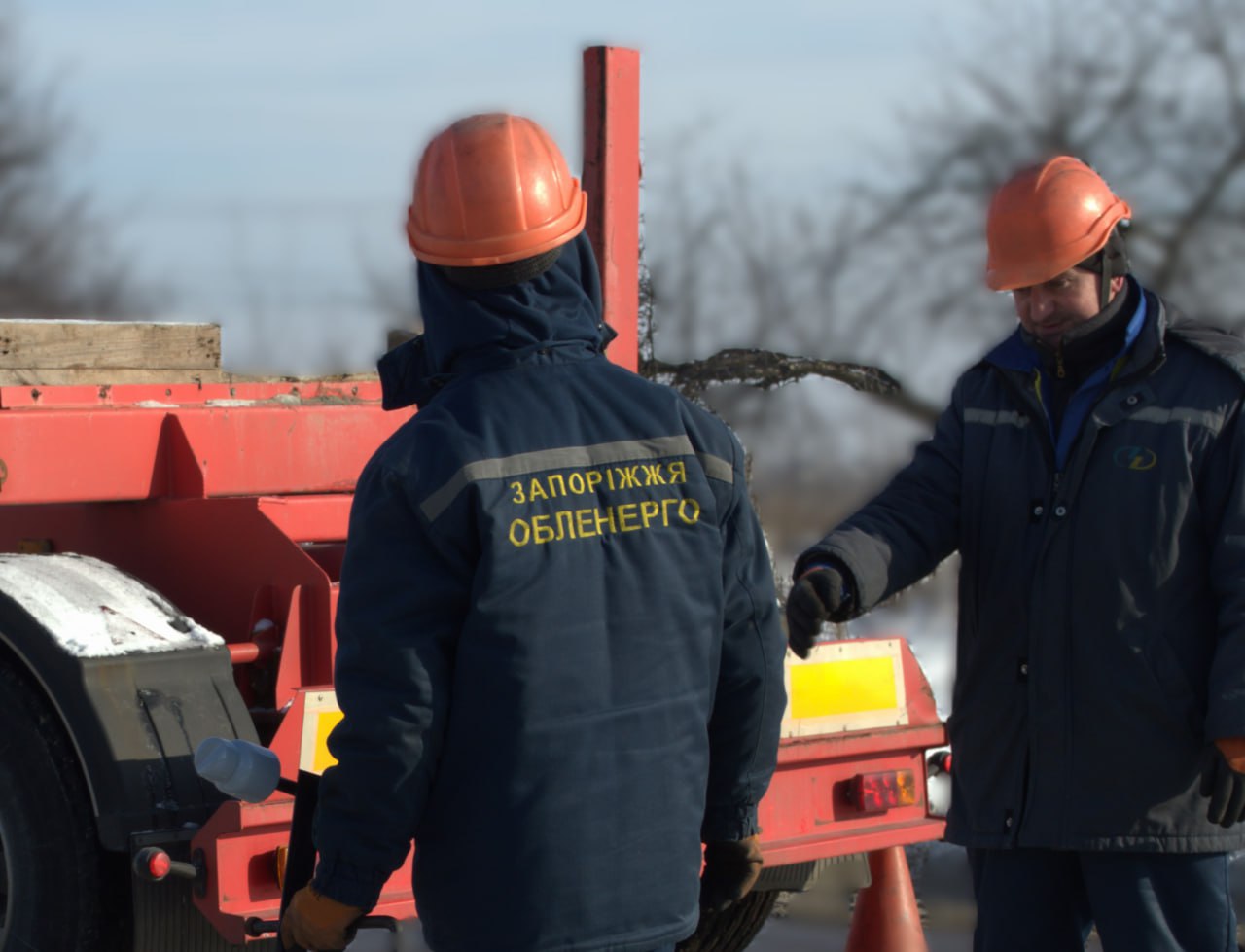 За рік «Запоріжжяобленерго» відновило понад 150 одиниць обладнання власними силами