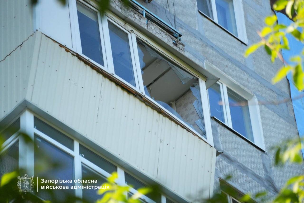 У Шевченківському районі Запоріжжя через нічну атаку пошкоджено 17 житлових будинків