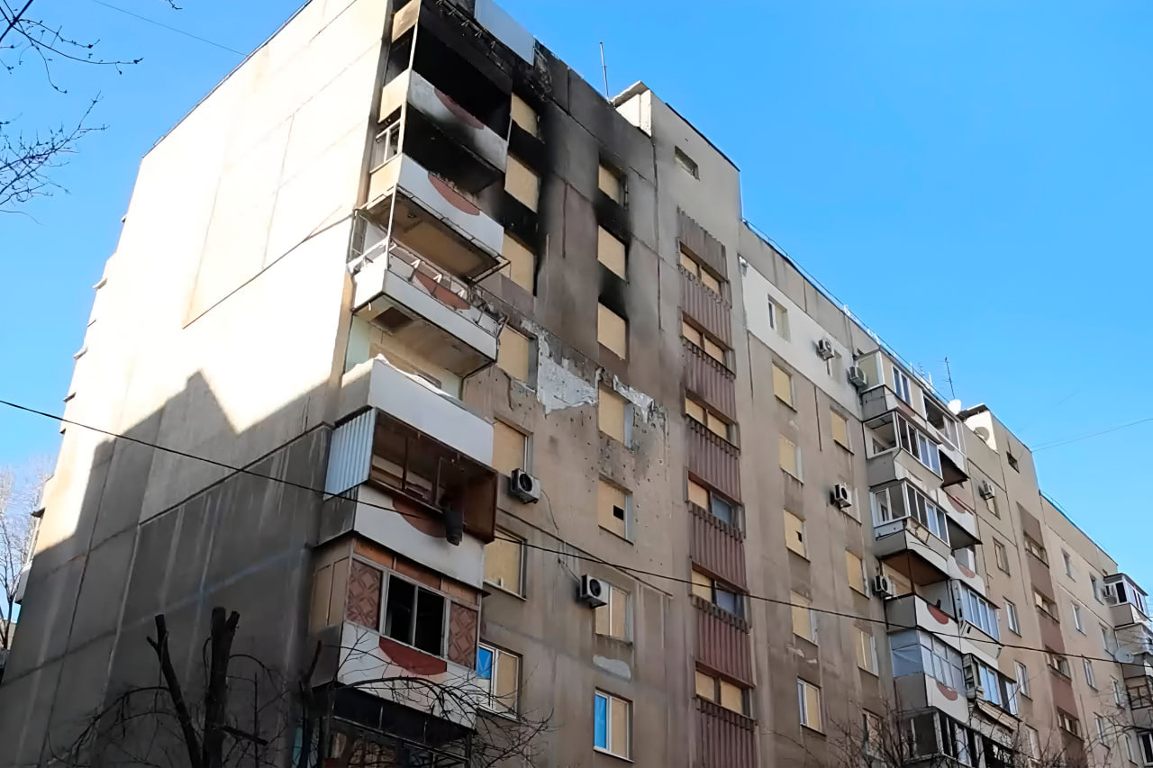 Відновлення трьох поверхів: у Запоріжжя відбудують багатоповерхівку після дронової атаки
