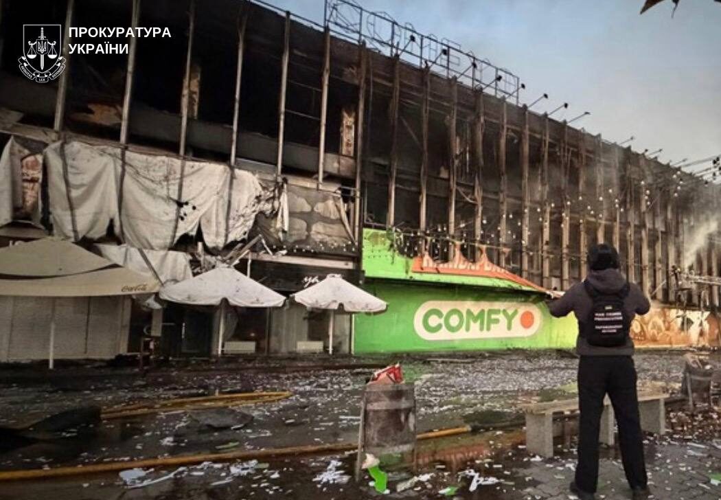 Від «Будинку одягу» до «Інтрейду»: історія запорізького ТЦ, який знищила російська атака
