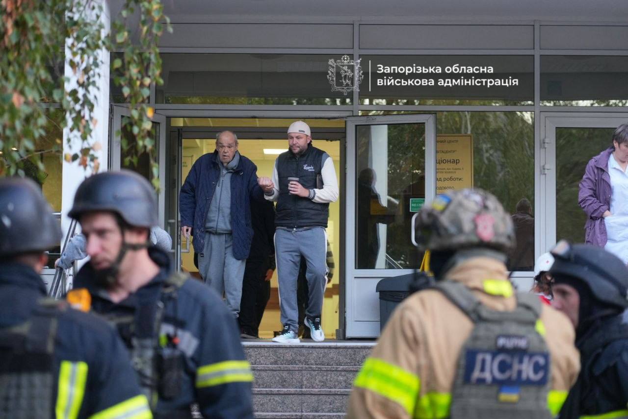 У Запоріжжі дрони вдарили по двох медзакладах: один влучив у стаціонар. ФОТО