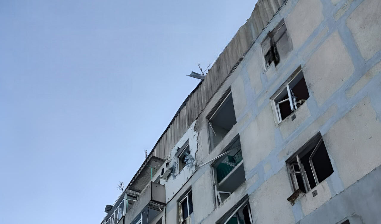 У Вільнянську під Запоріжжям відновлять багатоповерхівку після обстрілу